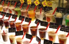 SMALL MARKET@DELI – all kinds of juice and ice cream!