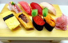 A replica of sushi set (8 pieces+ginger)