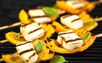 Grilled pepper with cheese