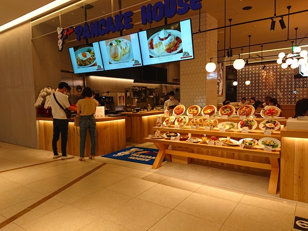 Stylish step-style food display showcasing entire menu for customer convenience