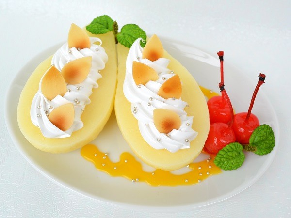 Pear in Sauce dessert replica — $159