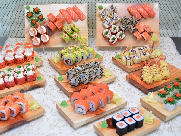 Sushi and rolls replicas for a restaurant in Italy