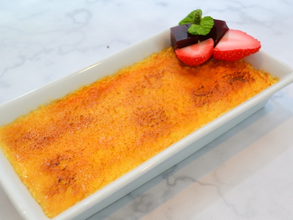 Fake dessert “Vanilla crème brûlée” — $155