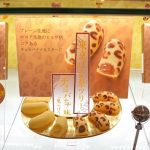 window display design for desserts bright lighting dessert replicas