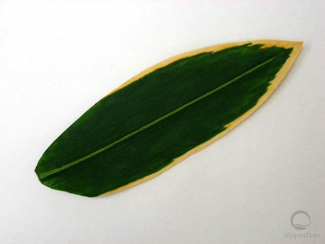 Striped bamboo leaf (19 cm)