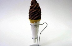 Chocolate ice cream (4.5 cm)-1