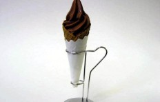Chocolate waffle cone (small)