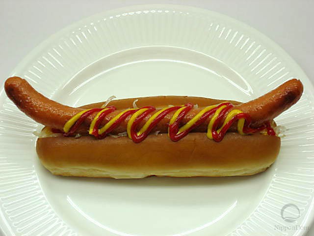 Hot dog with a vienna sausage-1