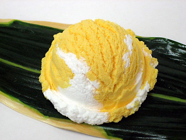 Mango ice cream 