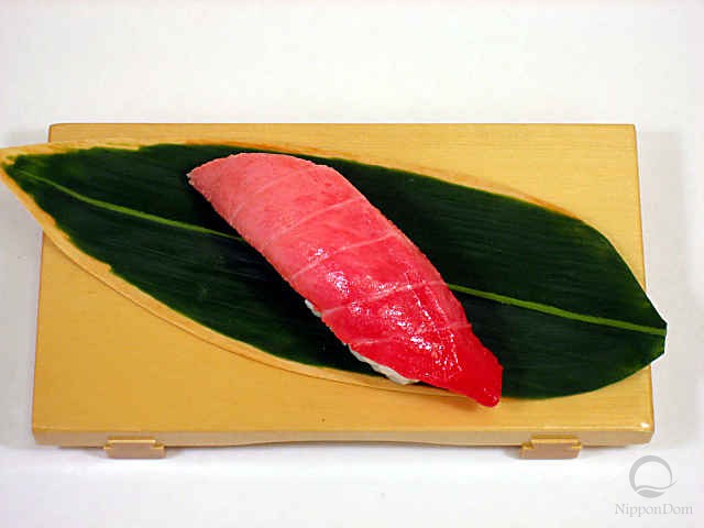 Replica of sushi Medium tuna-11