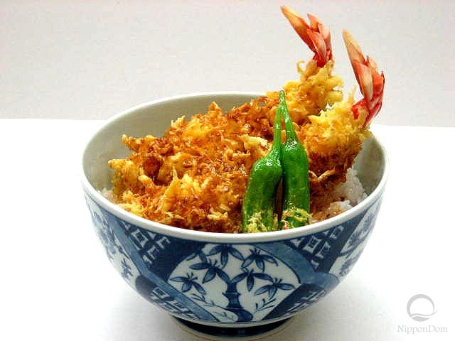 Fried shrimps with green pepper