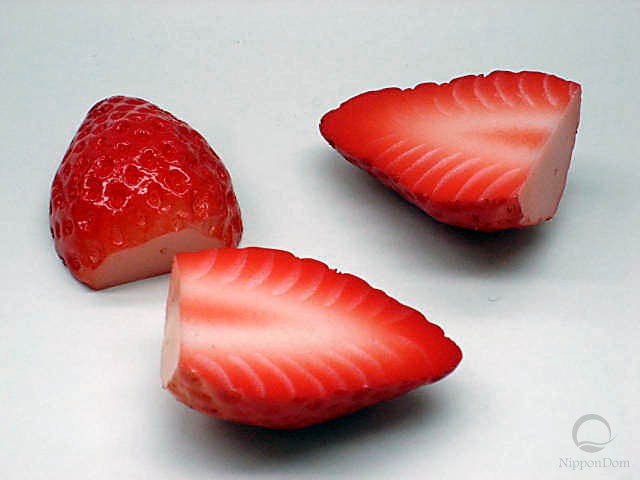 Strawberries (29/37/11)