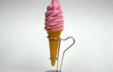 Strawberry ice cream (4.5 cm)-1