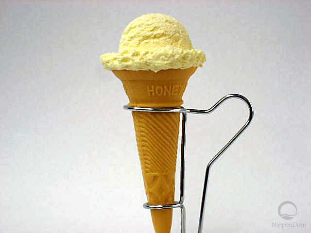 Vanilla ice cream (scoop)